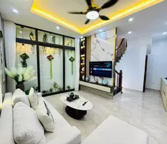 Bán nhà Lô góc Phố Quan Hoa Quận Cầu Giấy, 5 Tầng Full nội thất, MT 6m, ôtô đỗ, Nhỉnh 7 tỷ