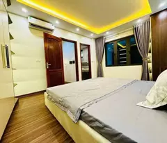 Bán nhà Lô góc Phố Quan Hoa Quận Cầu Giấy, 5 Tầng Full nội thất, MT 6m, ôtô đỗ, Nhỉnh 7 tỷ