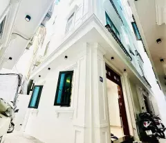 Bán nhà Lô góc Phố Quan Hoa Quận Cầu Giấy, 5 Tầng Full nội thất, MT 6m, ôtô đỗ, Nhỉnh 7 tỷ