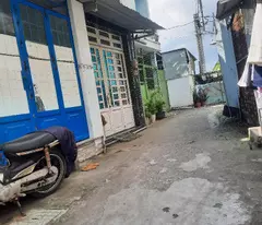 Mặt tiền hẻm 71 Đào Tông Nguyên Thị Trấn Nhà Bè, 40m2 ngang 4m, 2 tầng xe hơi thông Sài Gòn Mới