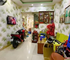 Bán nhà phố chính chủ vị trí đẹp trung tâm quận 1