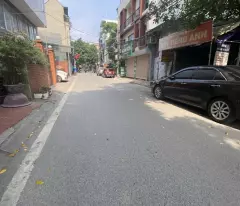 Bán 78M lĩnh nam tặng nhà ô tô đỗ cửa 5M ô tô tránh hoàng mai