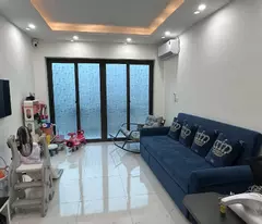 BÁN NHÀ 5 TẦNG TRƯƠNG CÔNG GIAI, SỔ VUÔNG, 2 THOÁNG, 10M RA PHỐ. 7,2 TỶ