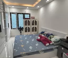BÁN NHÀ 5 TẦNG TRƯƠNG CÔNG GIAI, SỔ VUÔNG, 2 THOÁNG, 10M RA PHỐ. 7,2 TỶ