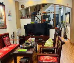 BÁN NHÀ MẶT PHỐ KIM GIANG, 228M2, 4 TẦNG, MẶT TIỀN 8M – GIÁ CHỈ 32 TỶ 

 Vị trí đắc địa: Mặt phố