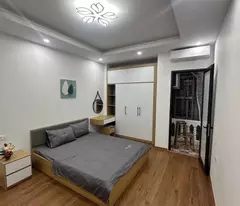 Chính chủ bán nhà đối diện K35 Tân Mai, 5 tầng, ô tô cách 10m, giá nhỉnh 4 tỷ