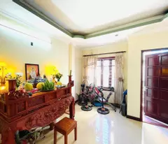 BÁN NHÀ 3T HOÀNG QUỐC VIỆT, DT 30M2, Ô TÔ TRÁNH VỈA HÈ, GẦN PHỐ, KINH DOANH VP/ Ở