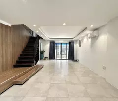 Đẹp nhất Phú Nhuận, 2 mặt hẻm ô tô, 5 tầng, 4 phòng Master, ngang 5.6m, ngộp bank 6.7 tỷ.
