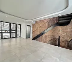 Đẹp nhất Phú Nhuận, 2 mặt hẻm ô tô, 5 tầng, 4 phòng Master, ngang 5.6m, ngộp bank 6.7 tỷ.