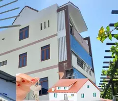 Bán nhà 4 tầng hẻm đường 2 Tháng 4 - Tp Nha Trang