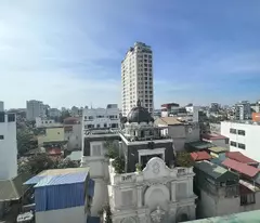 Bán nhà chung cư (tầng 8) mặt phố Quán Thánh, Ba Đình, Hà Nộị; Diện tích: 63m2, mặt tiền 5m. Giá: