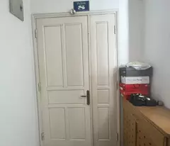Bán nhà chung cư (tầng 8) mặt phố Quán Thánh, Ba Đình, Hà Nộị; Diện tích: 63m2, mặt tiền 5m. Giá: