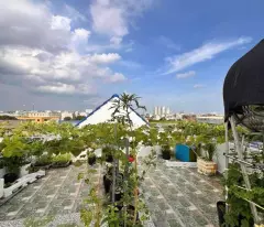 Nhà đẹp ở ngay, 115m2, ngang 5m,  4 tầng, 4 phòng ngủ, đường 7m,