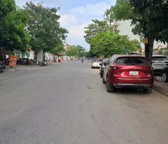 Bán nhà 5 tầng, đường Phan Bá Vành, ngay cao Đẳng Y,  DT= 80m2, mt 5m, giá 10 tỷ