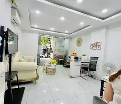 Bán nhà HXT Lý Chính Thắng Q.3, 6 tầng, 4.3 x 19, thang máy, chỉ 20 tỷ
