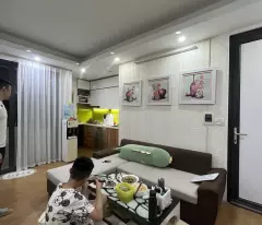 Bán nhà mặt phố Khương Đình giá 2.1 tỷ, diện tích 50m2, 4 tầng, mặt tiền 5m