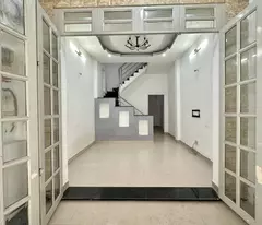 Nhà 5 Tầng Ngọc Lâm Long Biên, 30m², 3PN, Nội thất tiền tỷ, Giá Hấp Dẫn