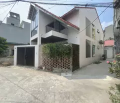 BÁN NHÀ 4 TẦNG  GẦN TRƯỜNG HỌC VIỆN NÔNG NGHIỆP.