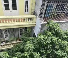 Bán nhà Lạc Long Quân sát Phố 39.5m2 5 tầng 6,75 tỷ 3 bước Hồ Tây lộng gió