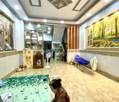 NHÀ 3 TẦNG THIẾT KẾ ĐẸP SANG TRỌNG - HẺM XE HƠI THÔNG - SÁT VÁCH HIỆP THÀNH CITY.