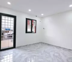 Hẻm  thông rộng  Q4 
Ngang 3.8 Nở 4.2 Dài 5.5 m 
CÓ 2 TỶ X