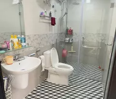 BÁN NHÀ 5 TẦNG NGUYỄN KHANG, 38M2, MT 4M, BƯỚC BỘ RA PHỐ. 6,1 TỶ