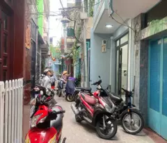 Sát mặt tiền Ngang 3.3 dài 10 m
Có 89 triệu Q4