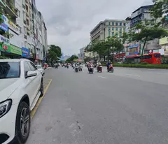 Siêu phẩm Phố Xã Đàn, tuyến phố đẹp nhất nhì Đống Đa, 24m2, 6T, MT rộng, gần 20 tỷ