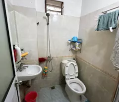 Vị trí cực đẹp, ngay cạnh Times City, ngõ rộng ba gác chạy vào tận cửa, kinh doanh nhỏ