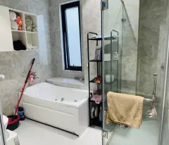 Bán nhà lạc trung 5 tầng long lanh ô chờ thang máy phân lô ô tô tránh hai bà trưng