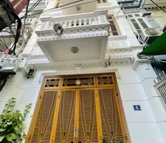 Bán nhà Xuân Đỉnh Sát phố Ở Sung Sướng full nội thất 46m2 5 tầng 7.9 tỷ