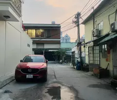 NHÀ ĐẸP, NỘI THẤT CAO CẤP, KHU DÂN TRÍ CAO XD  ĐỒNG BỘ GẦN CHỢ HIỆP THÀNH.