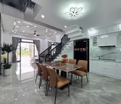 BÁN NHÀ 5T NGUYỄN KHÁNH TOÀN, DT 55M2, 1 NHÀ RA PHỐ, NHÀ ĐẸP Ở NGAY, GIÁ 15.5 TỶ