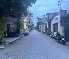 HIẾM- NGÕ Ô TÔ TRÁNH - Ô TÔ VÀO NHÀ