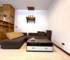 Bán chung cư CTM Cầu Giấy, 2 ngủ 2 vệ sinh, tặng full nội thất