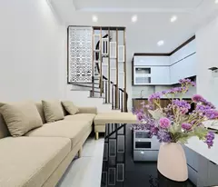 Vị trí cực đẹp Lĩnh Nam,NGÕ TO NHƯ PHỐ - CÁCH MỘT NHÀ RA OTO TRÁNH - NHÀ MỚI KÍNH KOONG