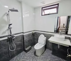 Vị trí cực đẹp Lĩnh Nam,NGÕ TO NHƯ PHỐ - CÁCH MỘT NHÀ RA OTO TRÁNH - NHÀ MỚI KÍNH KOONG