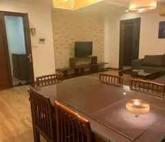 Bán căn hộ dịch vụ 100m2, 6 tầng, thang máy, MT 8m, ngõ ô tô, 27.2 tỷ, Đặng Thai Mai - Tây Hồ
