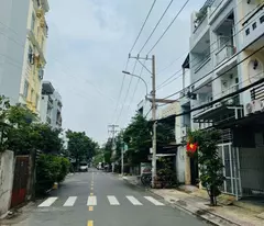 Cần bángấp nhà HXH căngóc P.Tân Quý Q.TânPhú 58m2 2T 3PN gần AEON giá chỉ 5 tỷ9