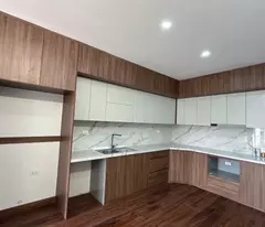 NHÀ 5 TẦNG MỚI TẠI TRƯƠNG CÔNG GIAI, LÔ GÓC, 10M RA MẶT PHỐ VỈA HÈ, Ô TÔ TRÁNH. 7,1 TỶ