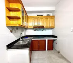Bán nhanh tập thể Mai Dịch, Cầu Giấy tầng 1, nhà đẹp mới sửa, ô tô xe máy đỗ thoái mái