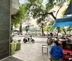 Cho thuê MBKD mặt hồ Văn Chương, Đống Đa