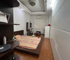 Bán nhà Cầu Giấy 2 thoáng Dân xây 35m 5 tầng 5.6 tỷ