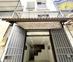 NHÀ 4 TẦNG THIẾT KẾ ĐẸP - HẺM NHỰA 5M - ĐI BỘ RA CHỢ  ĐÔNG QUANG.