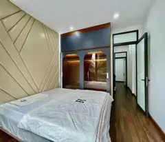 BÁN NHÀ CẦU GIẤY 39M CÁCH 1 NHÀ RA Ô TÔ TRÁNH NHAU, CAFÉ VĂN PHÒNG. GIÁ 7,2 TỶ