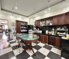 Giảm sốc! nhà 4 tầng Bùi Đình Tuý hoàn công, đường 8m có lề, 6PN, DT (4*21) 13.5 tỷ
