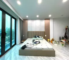 Bán Nhà Ngay Hồ Linh Quang, Đống Đa, Lô Góc 6 Tầng Thang Máy, Ô Tô KD, 50m2 Giá 12.x Tỷ
