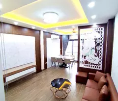 Bán Nhà Phân Lô Ô Tô Vào Nhà - Phố Giải Phóng, 8 Tầng Thang Máy, MT 7.8m, DT 67m² - View Thoáng,