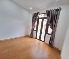 Bán nhà Trung tâm Hoàng Mai,dân xây khung cột chắc chắn, 2.5 tỷ