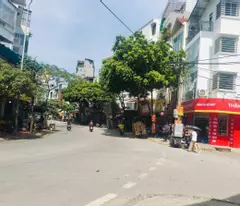 BÁN NHÀ PHÂN LÔ - VỈA HÈ - Ô TÔ TRÁNH - ĐƯỜNG CHIẾN THẮNG, VĂN QUÁN, HÀ ĐÔNG